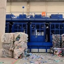 Línea de separación automática para separar botellas de PET, latas de aluminio y de hierro